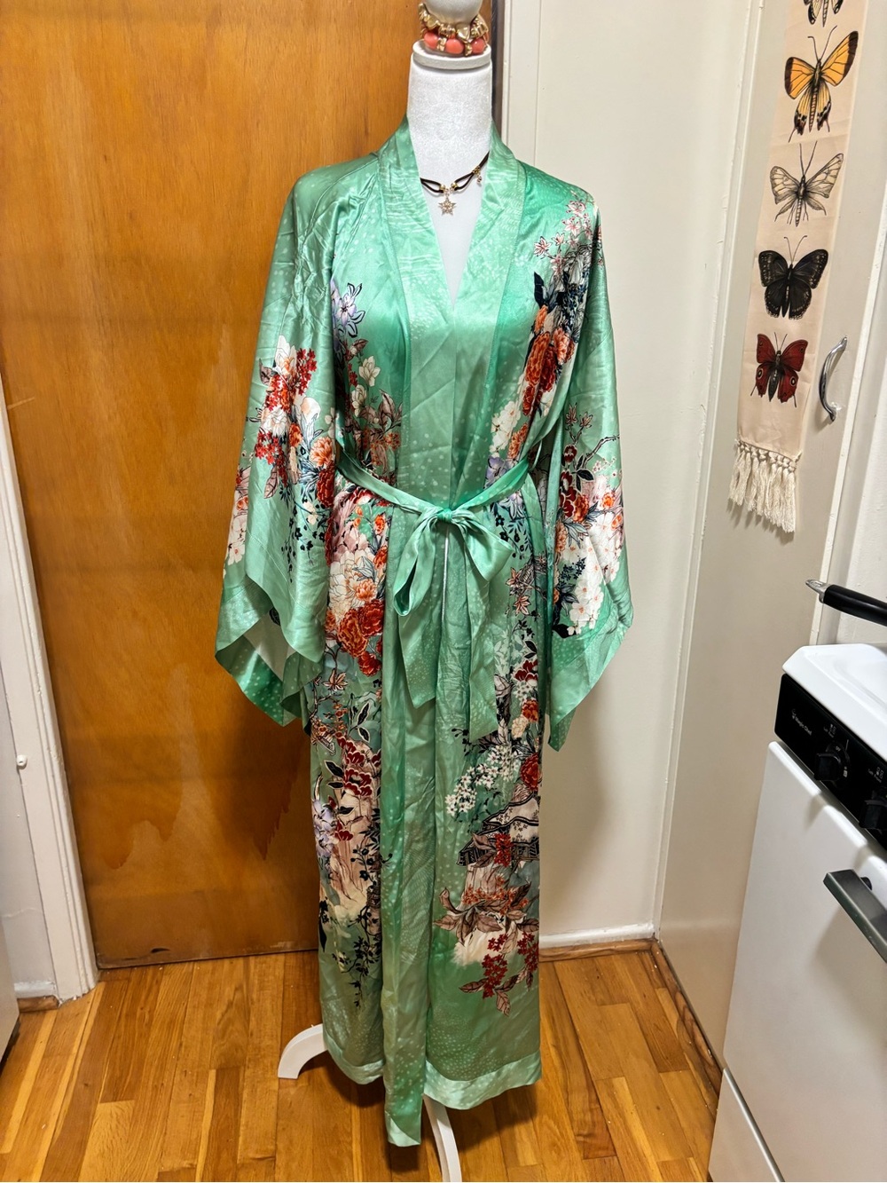 Meng Sage Pagoda Silk Satin Kimono